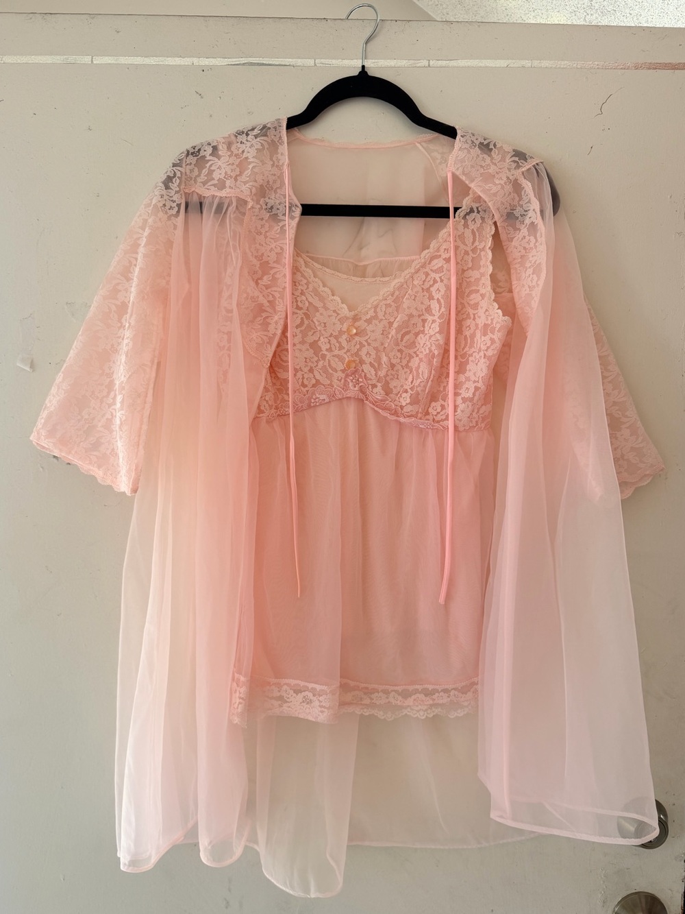 Vintage 1990s Baby Pink Lace & Sheer Mesh Peignoir Set